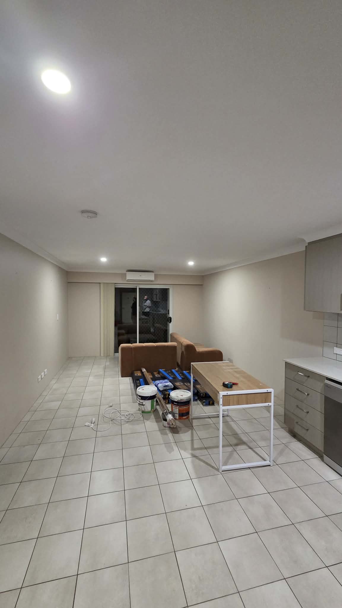 Real MESBANDR open-plan apartment refresh